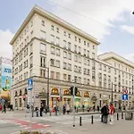 Plac Zbawiciela Stylish Apartment