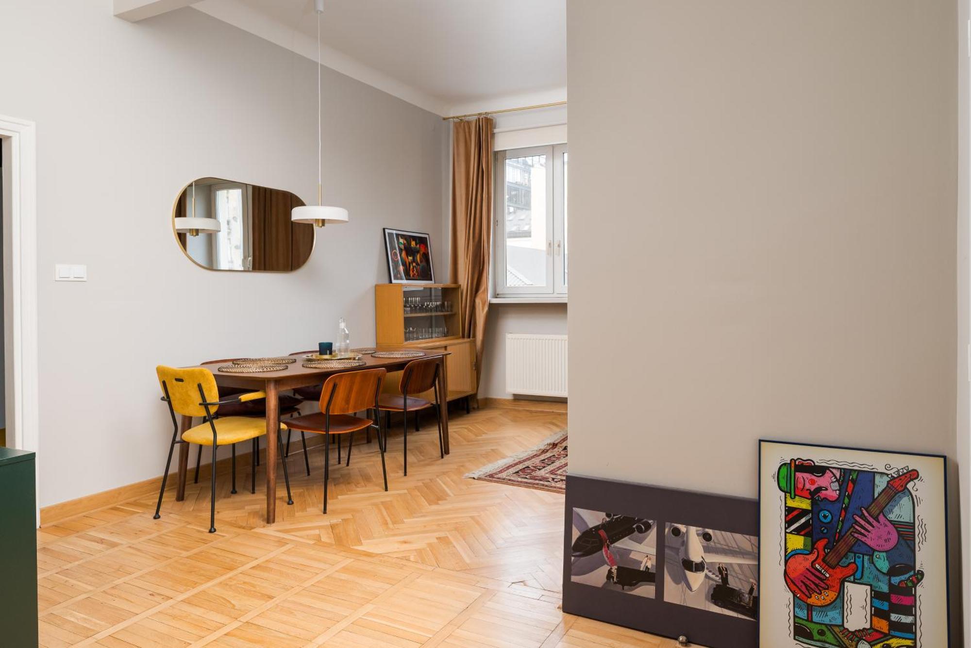 Apartament Plac Zbawiciela Stylish
